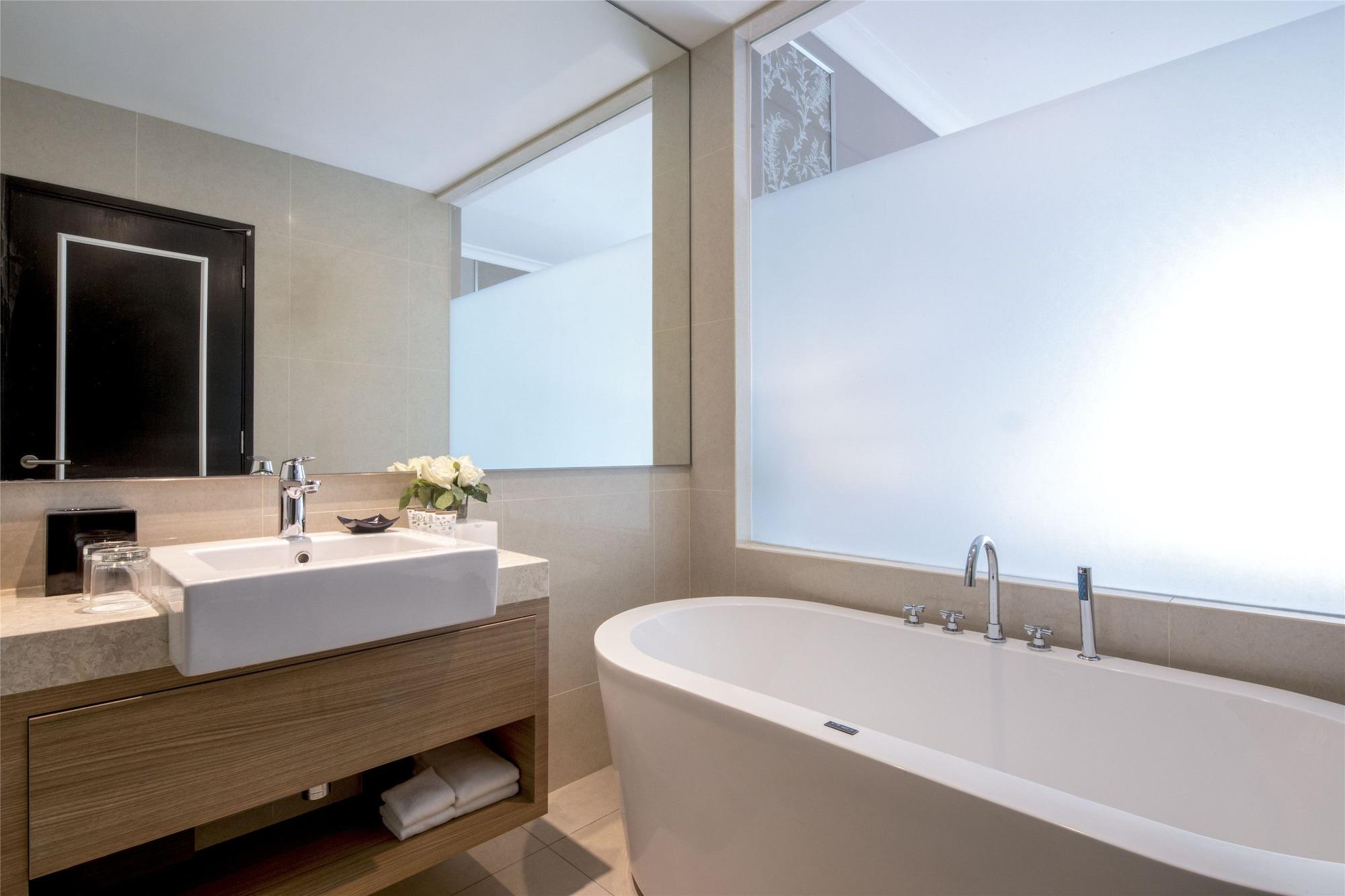 Dorsett Hartamas Kuala Lumpur Hotel Exterior photo Bathroom